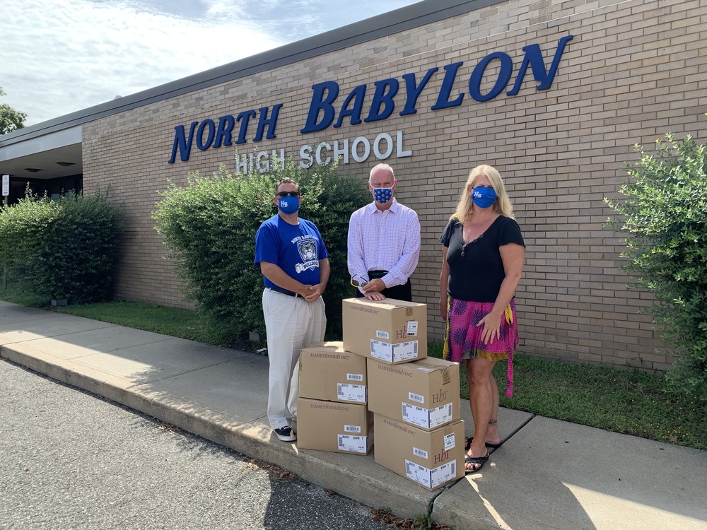 North Babylon Schools receive generous mask donation
